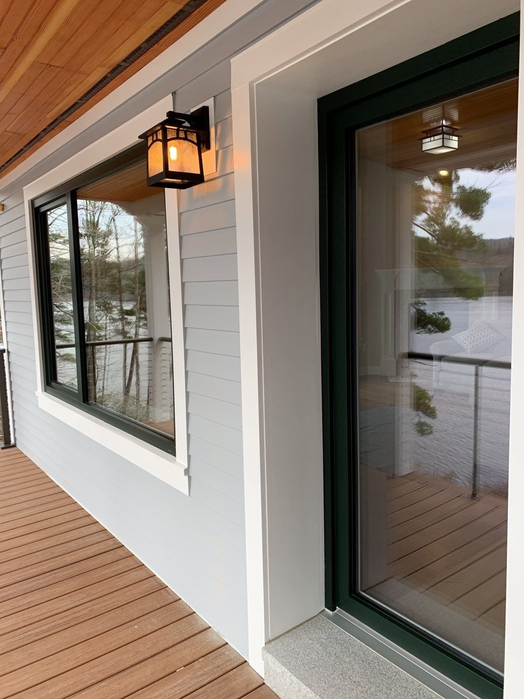 Photo of Stylist thick wall Window - Lut